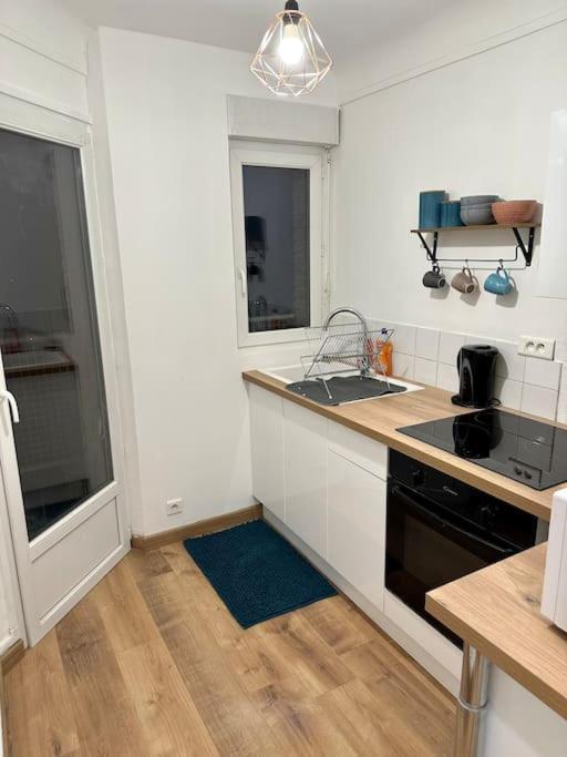 Amiens : Appartement Centre Ville Bagian luar foto