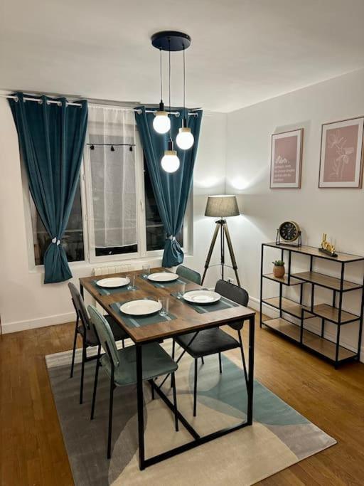 Amiens : Appartement Centre Ville Bagian luar foto