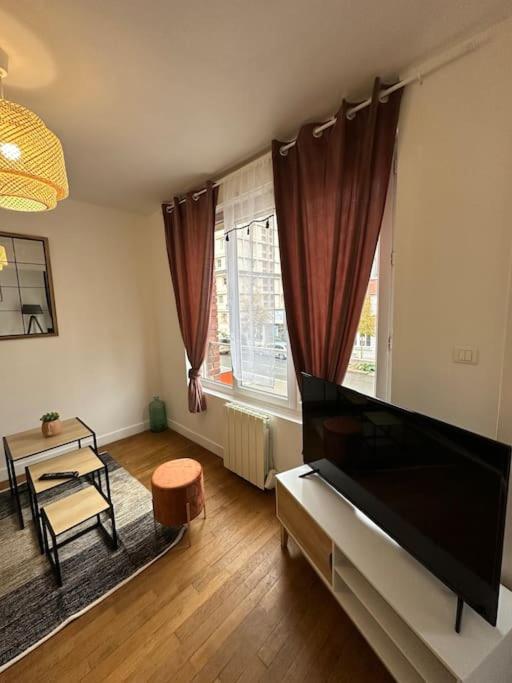Amiens : Appartement Centre Ville Bagian luar foto