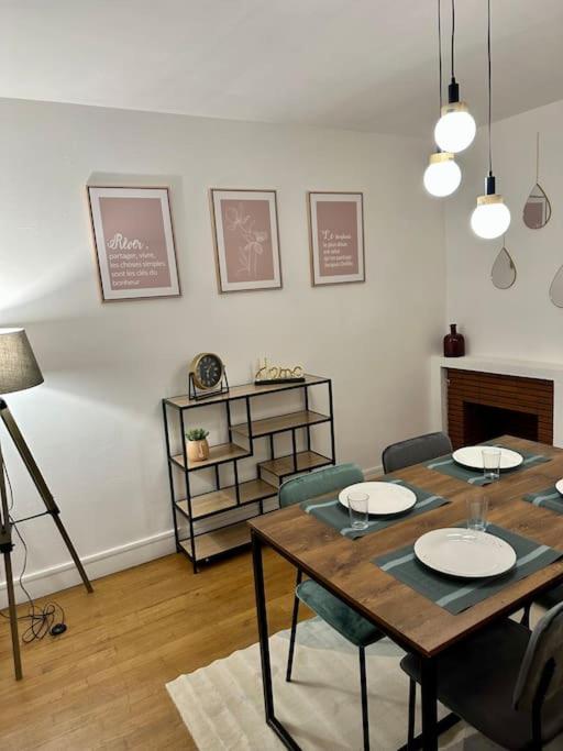 Amiens : Appartement Centre Ville Bagian luar foto